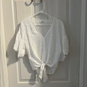 Max Studio size medium white short sleeve top